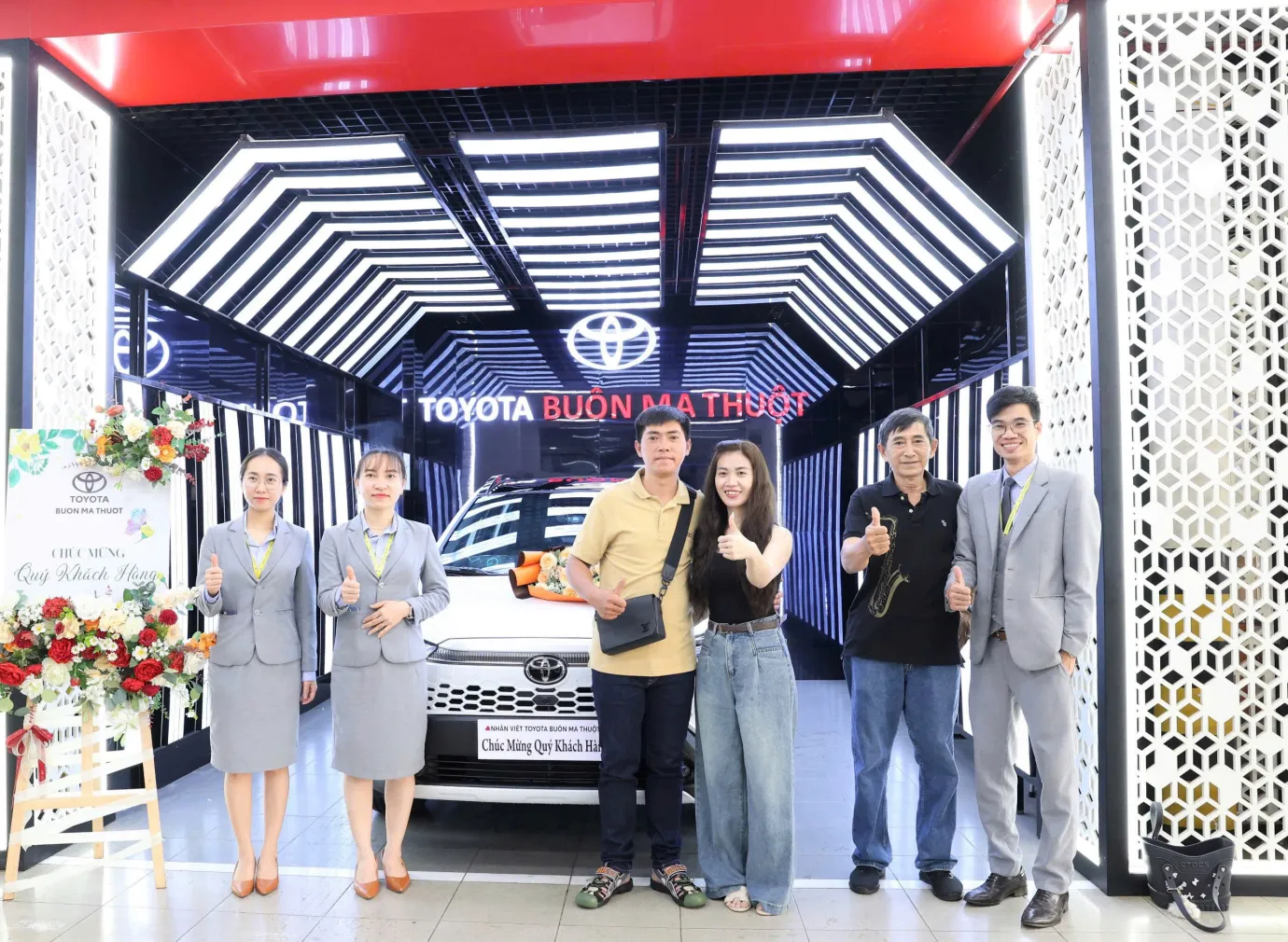 vinhxd comgiao xe toyota 1 Giới Thiệu
